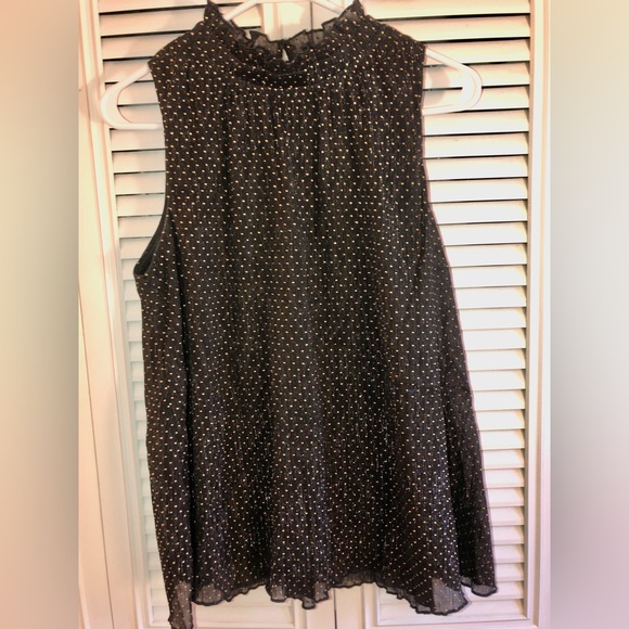 Black and gold sleeveless top - Picture 1 of 3